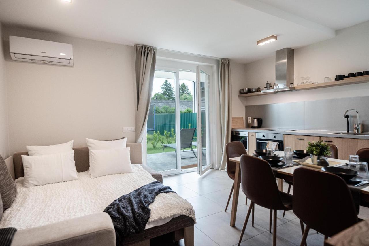 Oak Residents Siofok Apartment Exterior photo